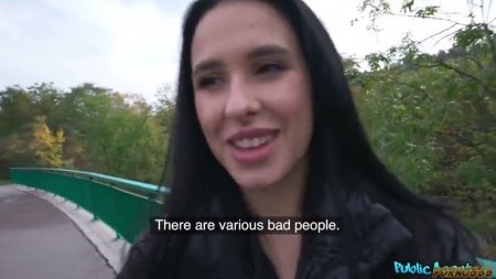 Иностранный пикапер купил анал с русской провинциалкой