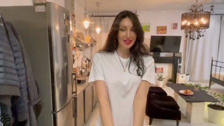 Русская путана рада постоянному клиенту