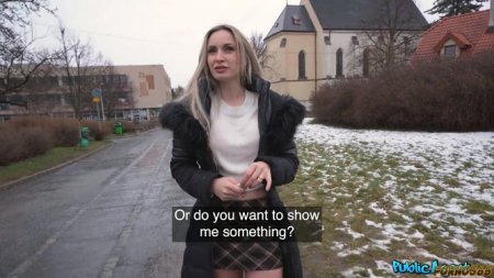 Опыная пикапер с деньгами поимел девку от первого лица